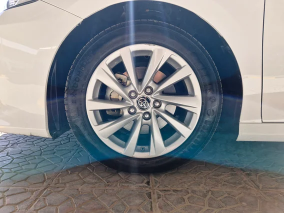 Toyota Camry  LE 2022 