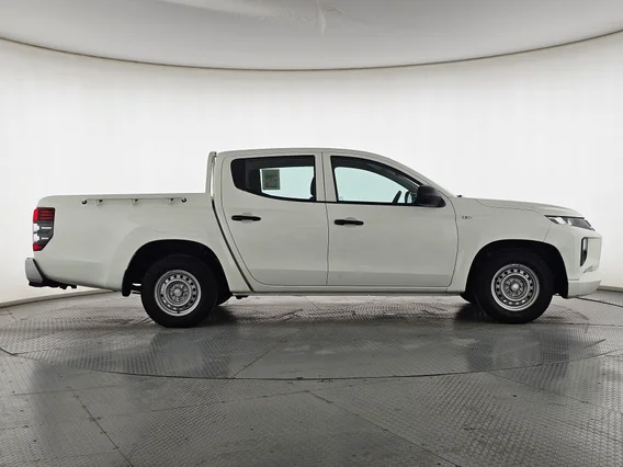 Mitsubishi L200 DC 4x2 2022 