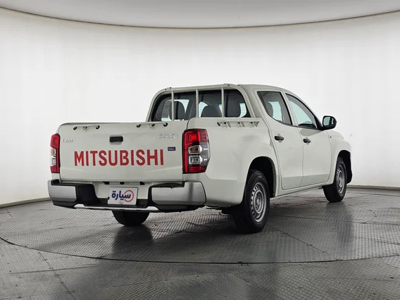 Mitsubishi L200 DC 4x2 2022 
