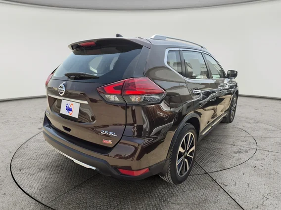 Nissan Xtrail SL 2022 دبل