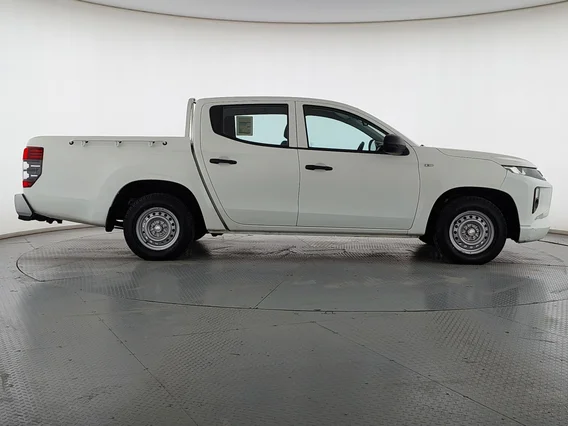 Mitsubishi L200 DC 4x2 2022 