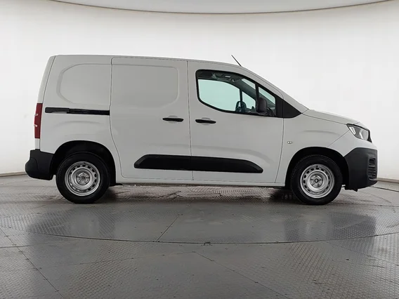 بيجو بارتنر Short van 2022 