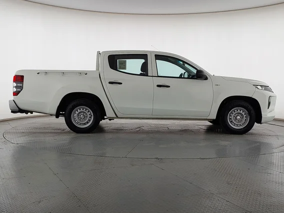 Mitsubishi L200 DC 4x2 2022 