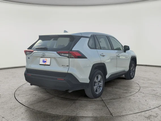 Toyota RAV4 LE 2022 