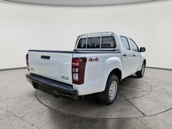 ايسوزو دي ماكس SC 4x4 Diesel 2022 دبل