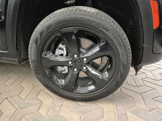 Jeep Grand Cherokee Altitude 2023 