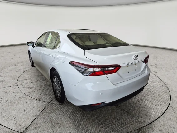 Toyota Camry  LE 2022 