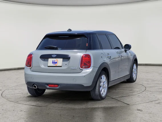 Mini Cooper Half Full 2021 