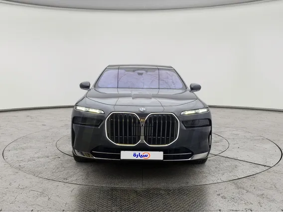 BMW 7 Series 735i 2023 