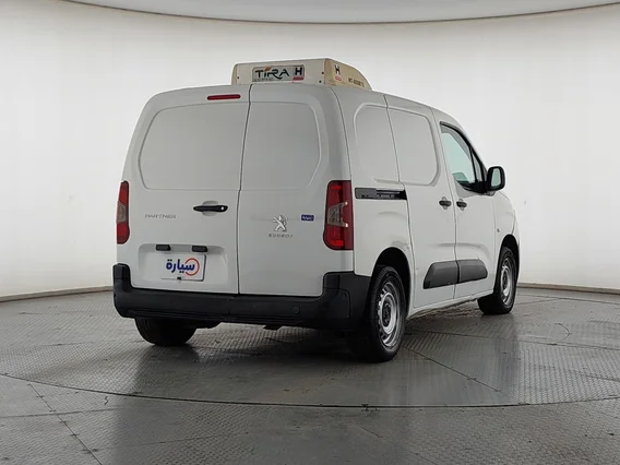 بيجو بارتنر Short van 2023 