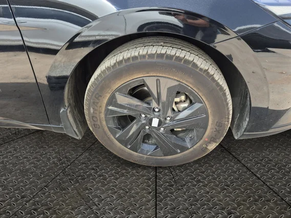Hyundai Elantra Smart 2023 