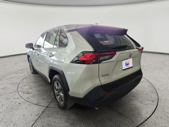 Toyota RAV4 LE 2022 