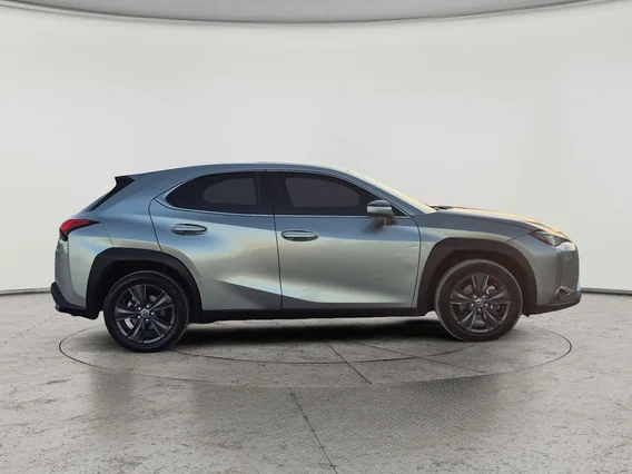 لكزس UX 200 2019 