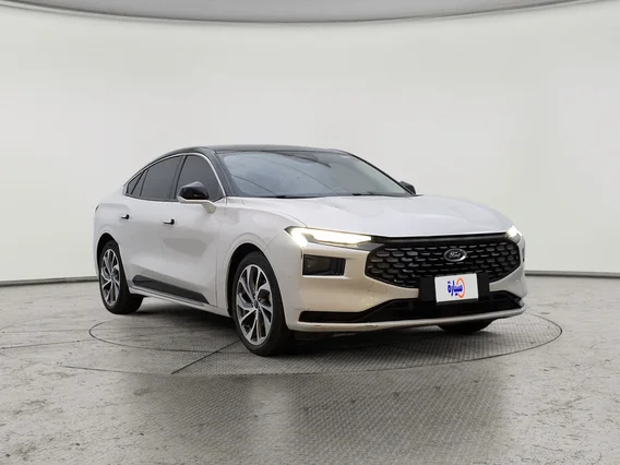 Ford Taurus Titanium 2023 