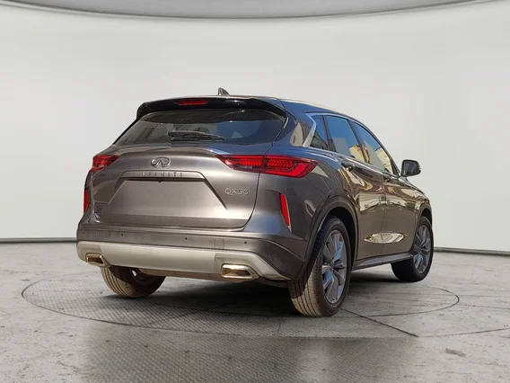 انفنتي QX50 لوكس 2022 