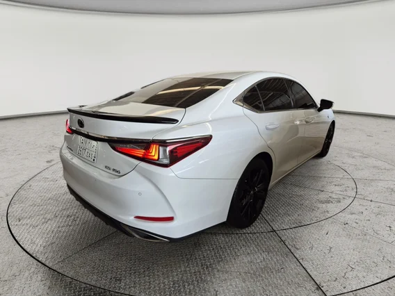 لكزس ES 350 2022 