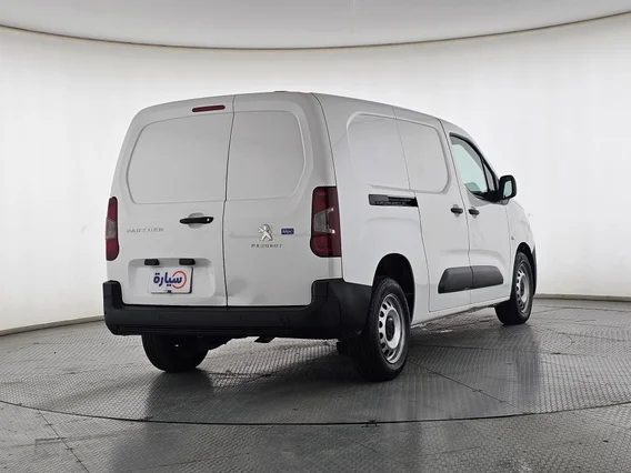 بيجو بارتنر Long van 2022 