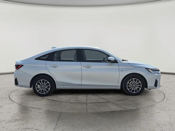 Toyota Yaris  Y 2024 