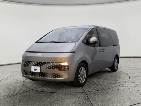 Hyundai Staria Van 2025 