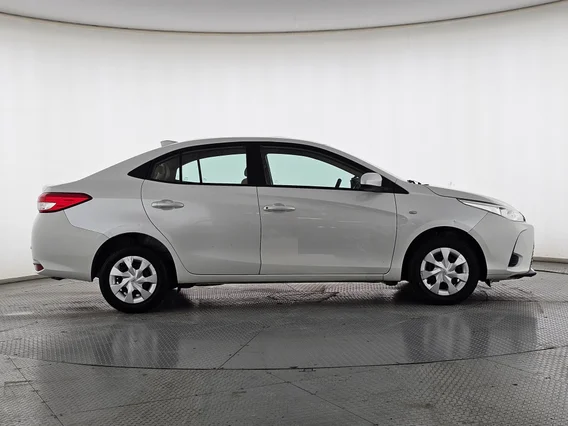 Toyota Yaris  Y 2022 