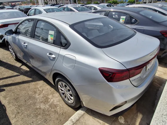 Kia Cerato L 2023 
