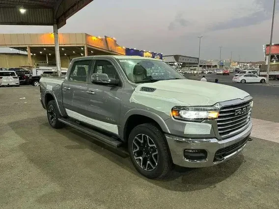 Dodge Ram LARAMIE 2025 دبل