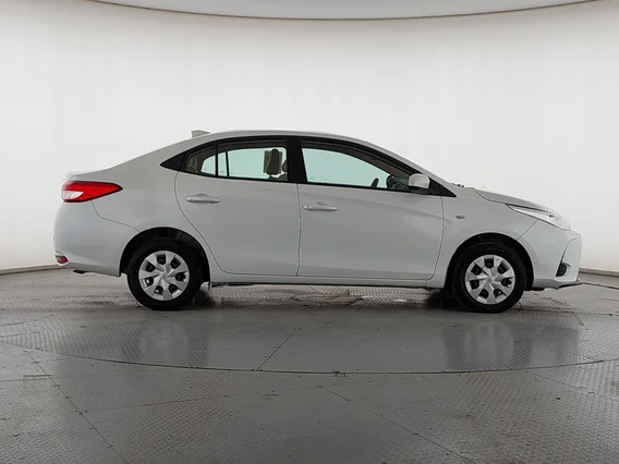 Toyota Yaris  Y 2021 