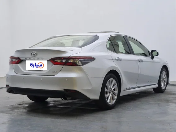 Toyota Camry  GLE 2024 