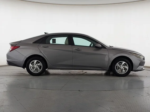 Hyundai Elantra Smart 2022 