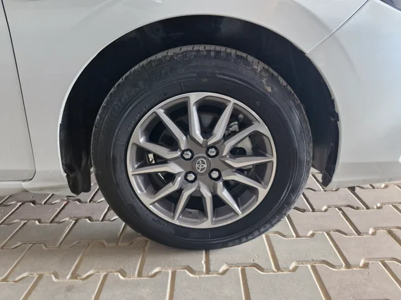Toyota Yaris  Y 2024 
