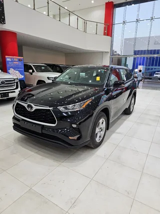 Toyota Highlander LE 2025 