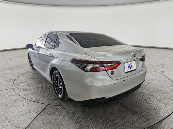 Toyota Camry  LE 2024 