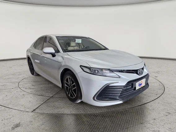 Toyota Camry  LE 2024 