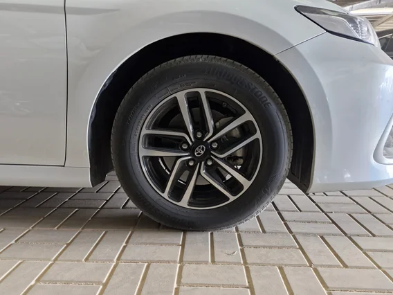 Toyota Camry  LE 2024 