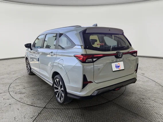 Toyota Veloz GLX 2024 