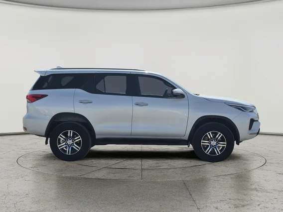 Toyota Fortuner VX 2023 دبل