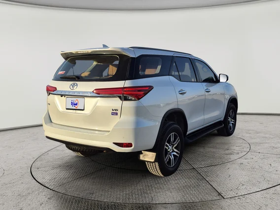 Toyota Fortuner VX 2023 دبل