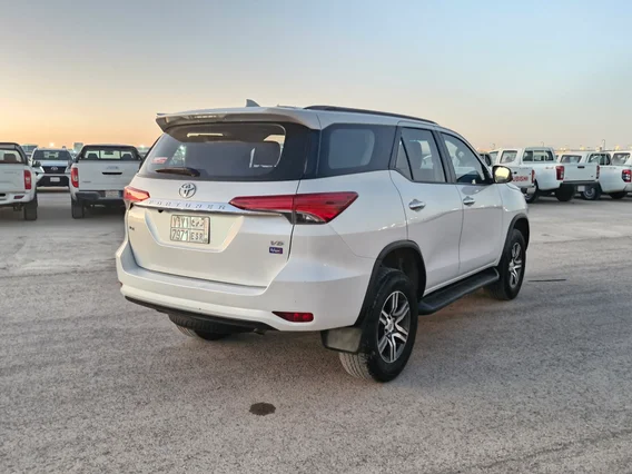 Toyota Fortuner VX 2023 دبل