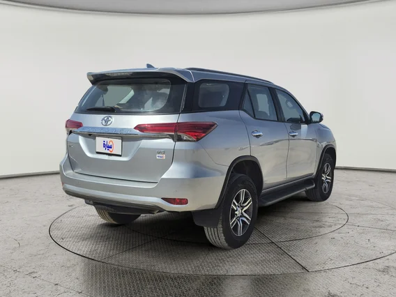 Toyota Fortuner VX 2023 دبل