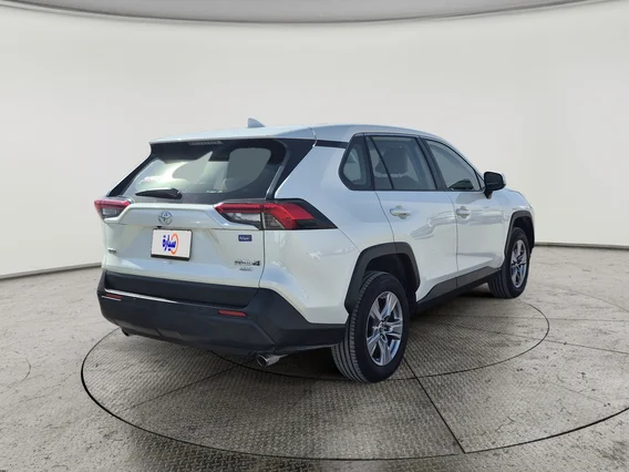 Toyota RAV4 LE 2022 