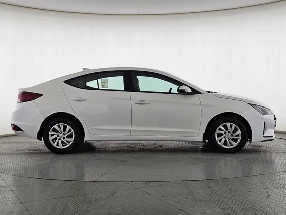 Hyundai Elantra GL 2020 