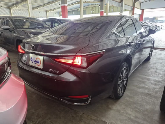 لكزس ES 250 AA Elegant 2024 