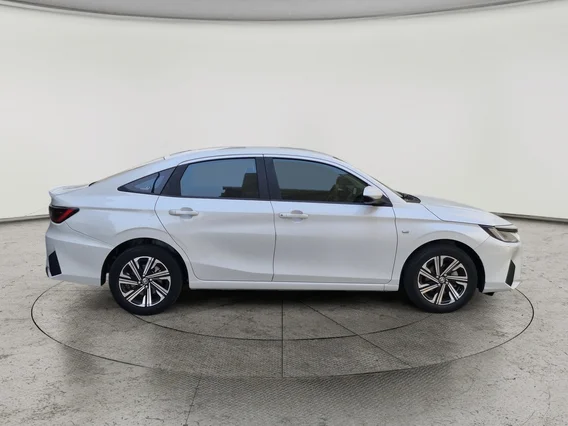 Toyota Yaris  Y Plus 2023 