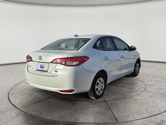 Toyota Yaris  Y 2022 