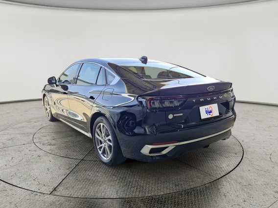 Ford Taurus Trend 2024 