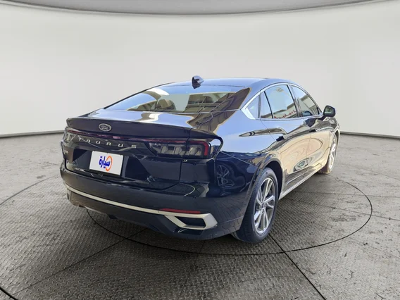 Ford Taurus Trend 2024 
