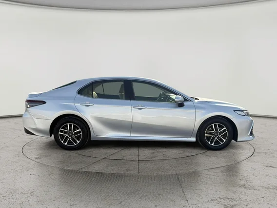 Toyota Camry  LE 2023 