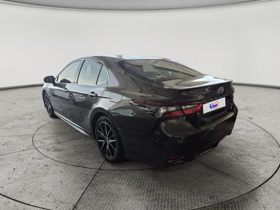 Toyota Camry  SE 2022 