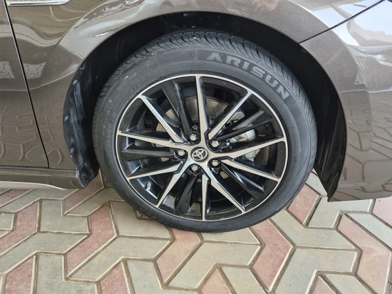 Toyota Camry  SE 2022 