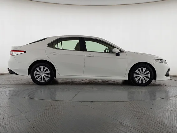 Toyota Camry  LE 2020 